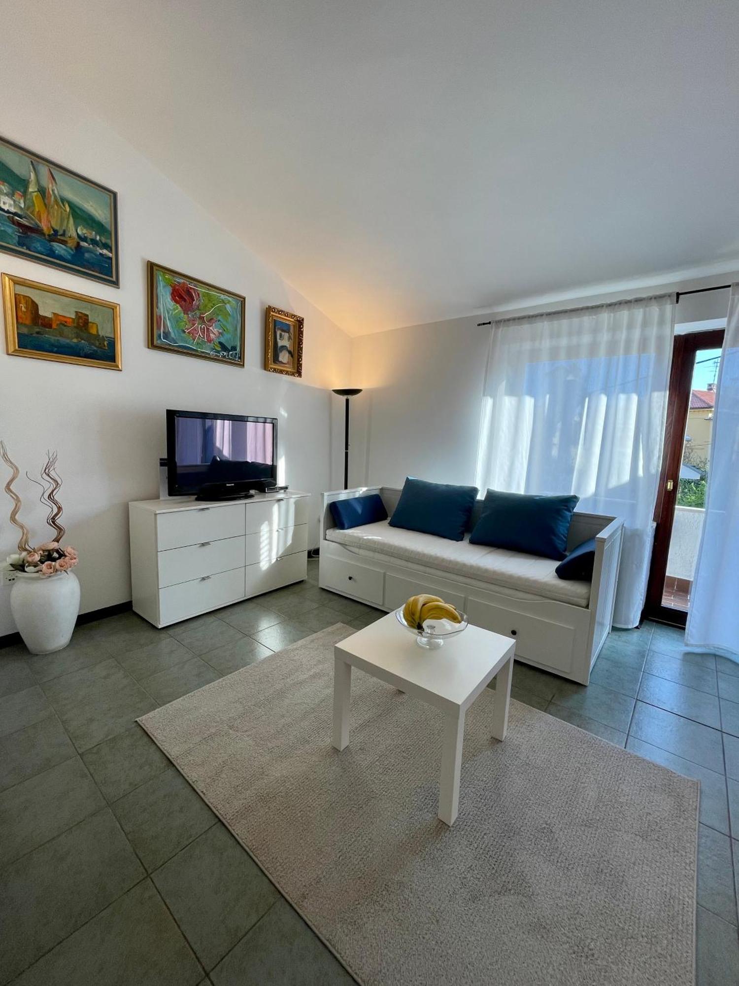 Apartments Matacin With Sea View Opatija Habitación foto